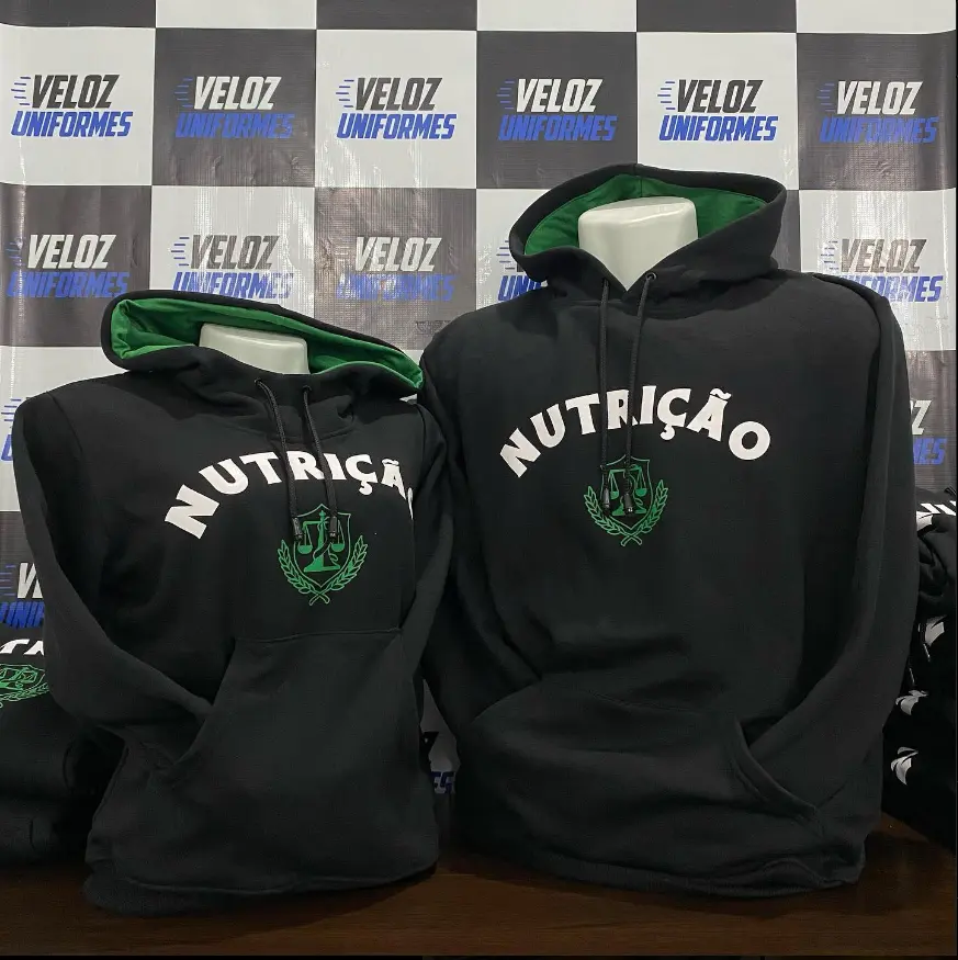 Moletom personalizado com logo de empresa entregue pela Veloz Uniformes