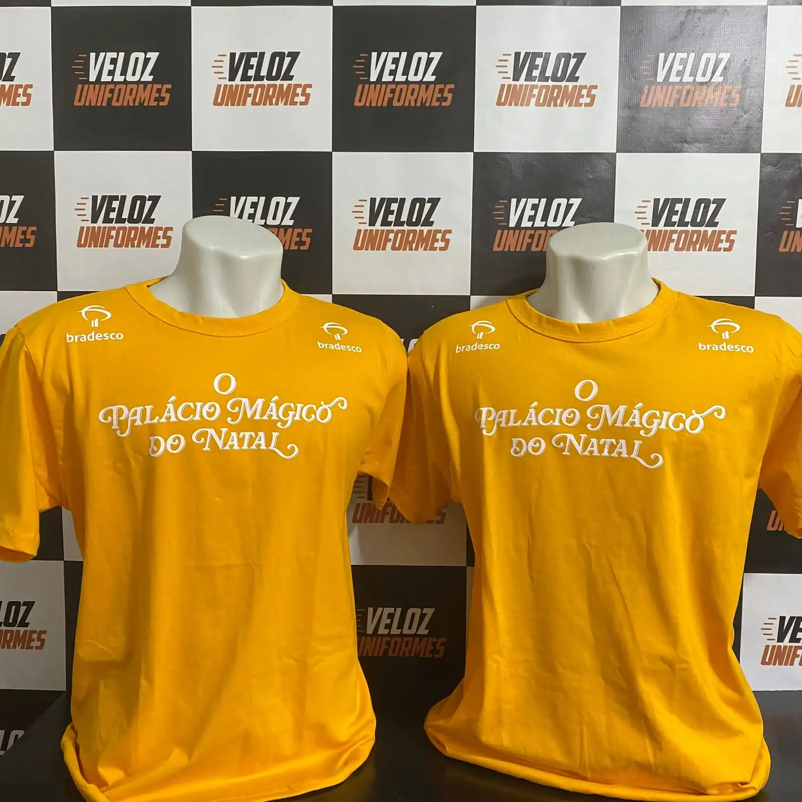Camiseta de evento personalizada amarela — Bradesco Natal