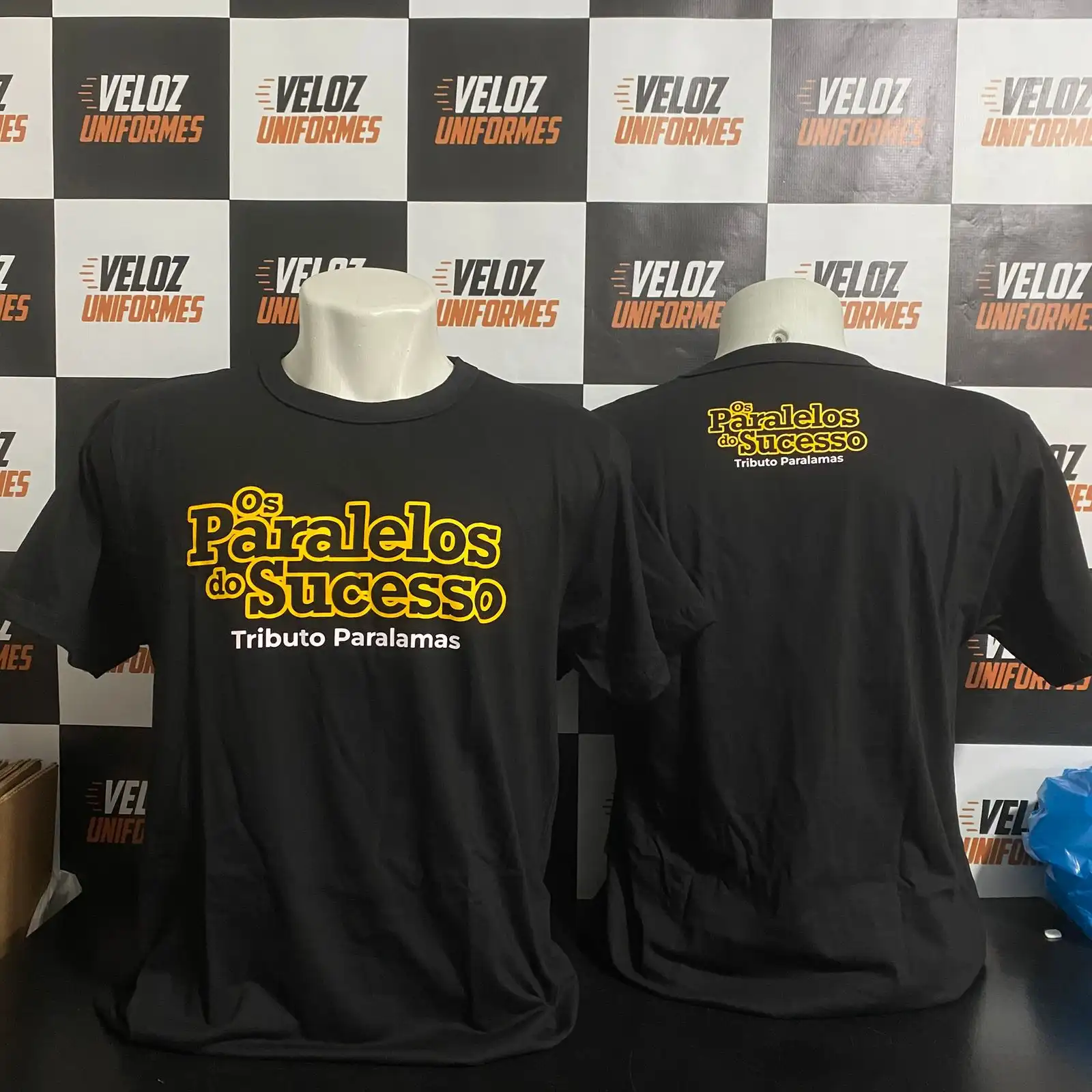 Camiseta personalizada — Paralelos do Sucesso