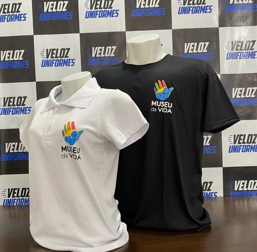 Polo personalizada — instituição educacional